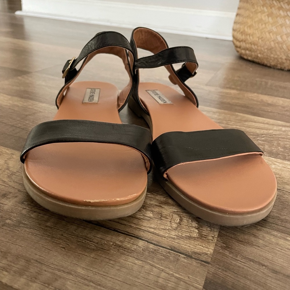 Steve madden black treated leather sandals size 8.5 - Picture 4 of 9